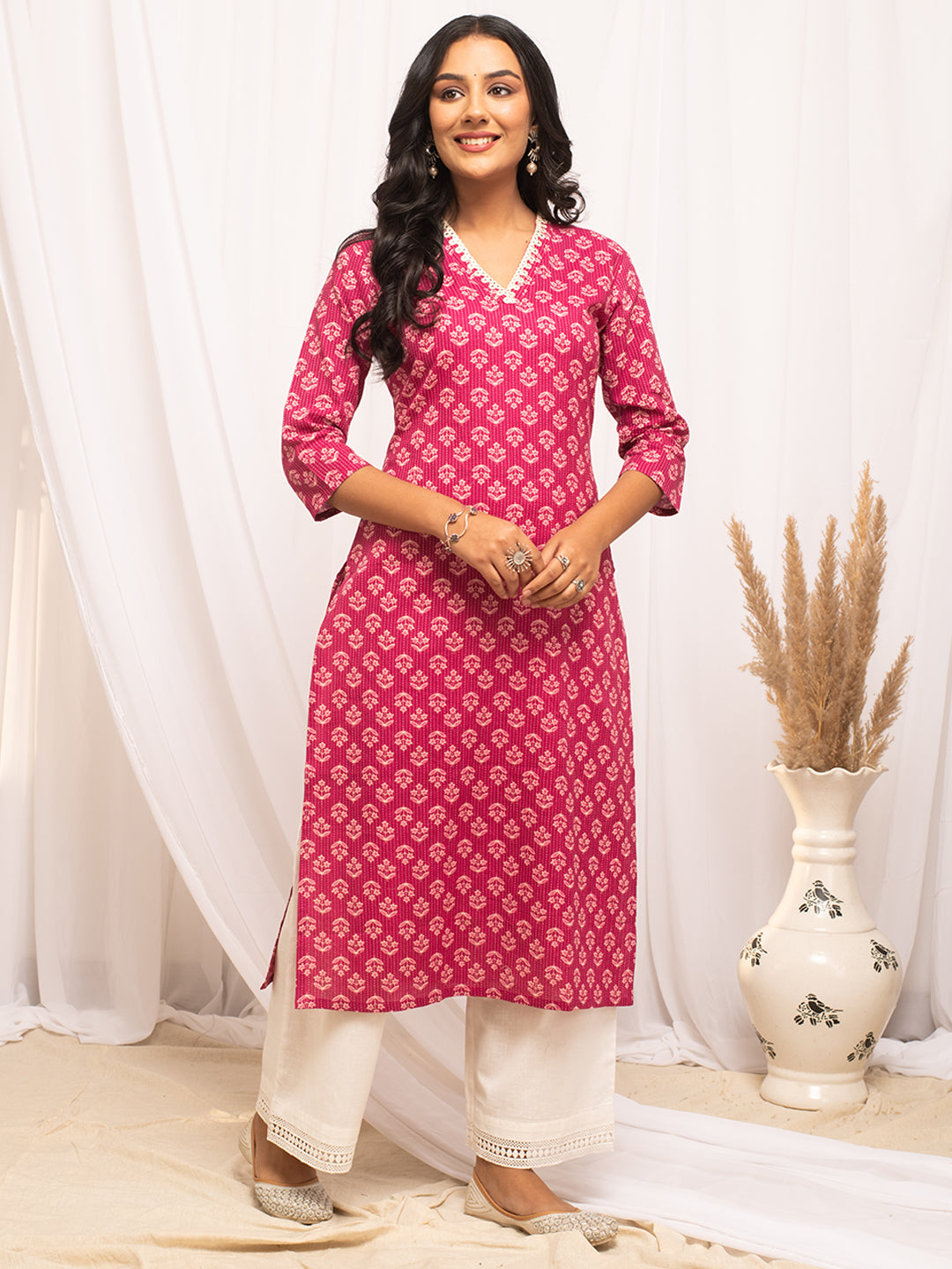 FIORRA Women's Floral Printed Pink Cotton Straight Kurta
